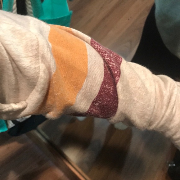 Top - Picture 4 of 4